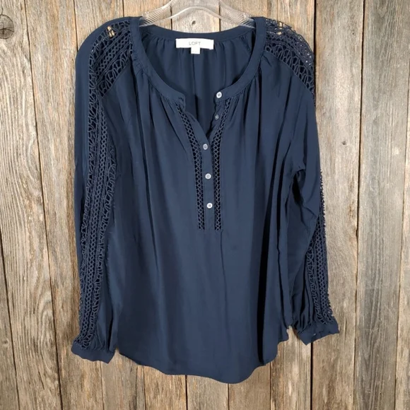 LOFT blouse - Picture 9 of 9